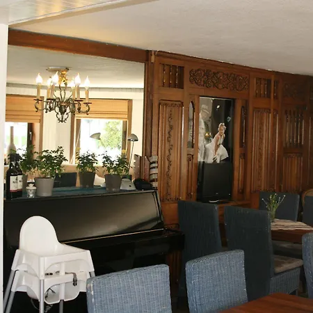 Montana Otel